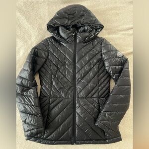 DKNY Packable Puff Jacket - Size M - Great Condition